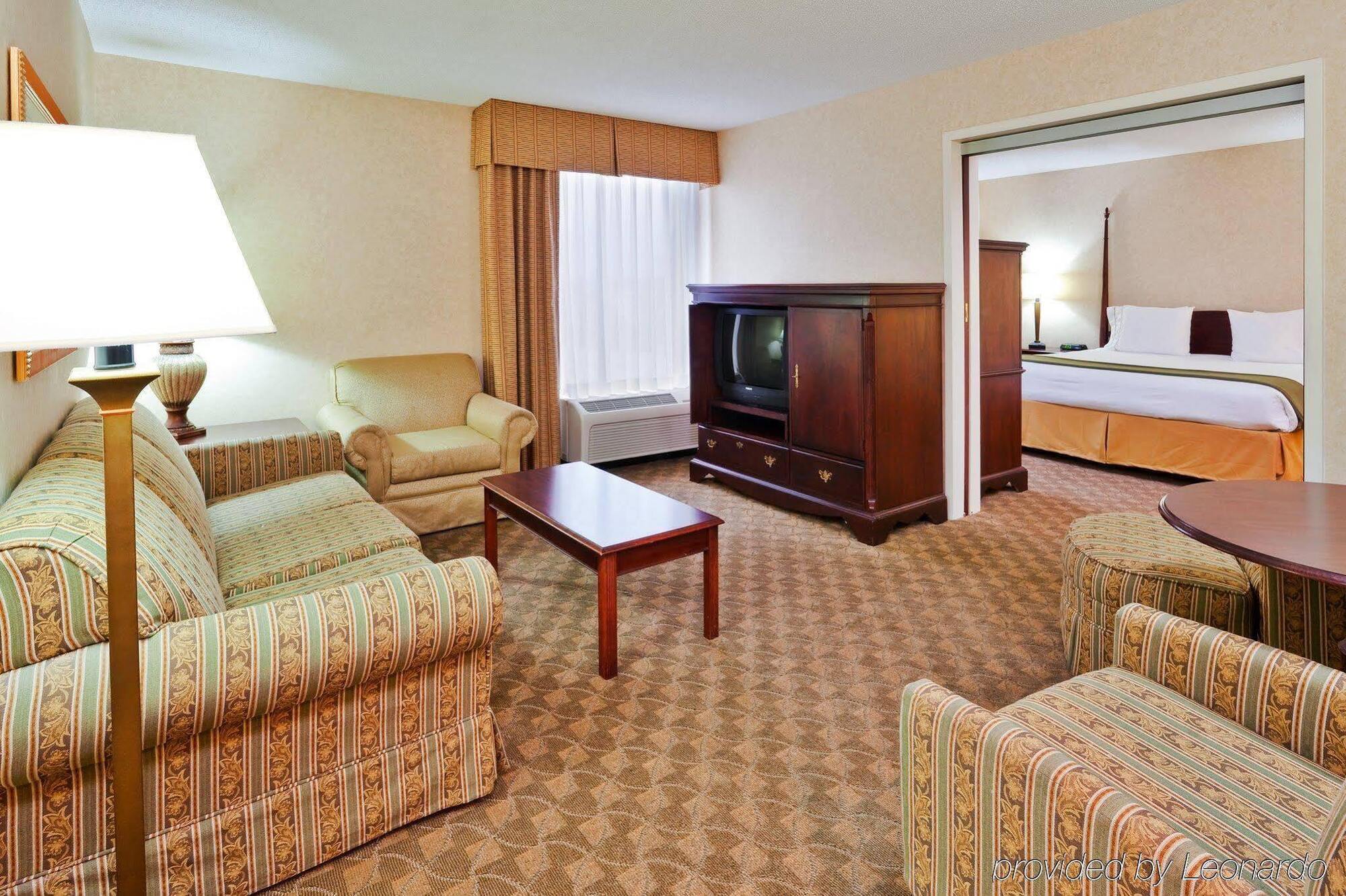 Holiday Inn Express Nashville-Hendersonville By Ihg Екстериор снимка